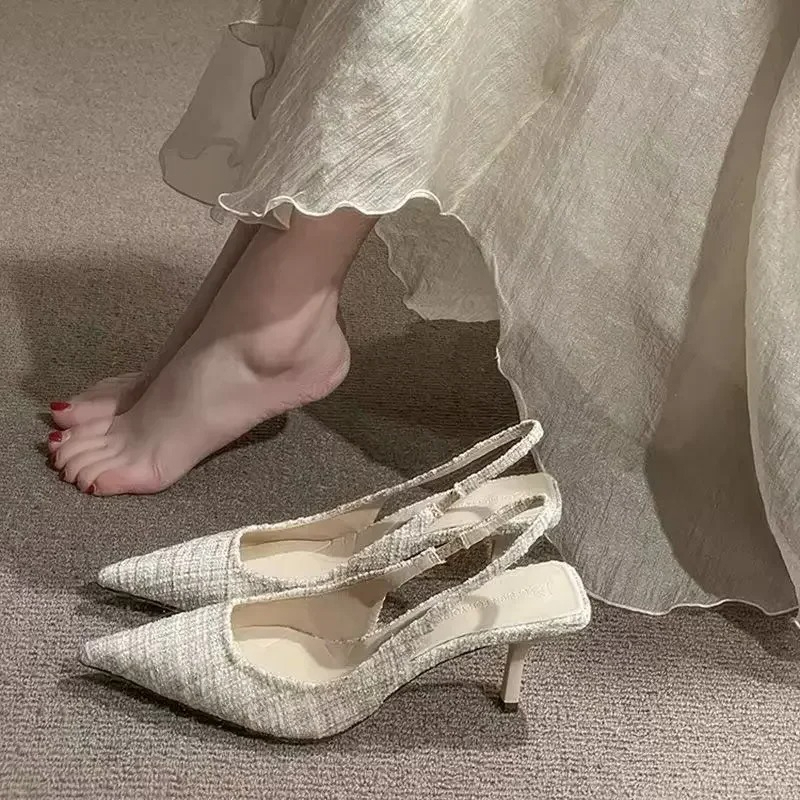 Pointed Toe Flat - Marque de mode qui a conçu