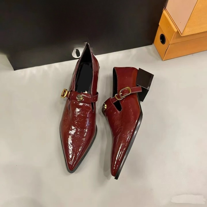 Pointed Toe Flat - Chaussures plates à bout pointu et