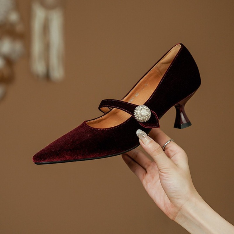Vin rouge bout pointu Mary Jan - Mary Jane Shoes avis et prix
