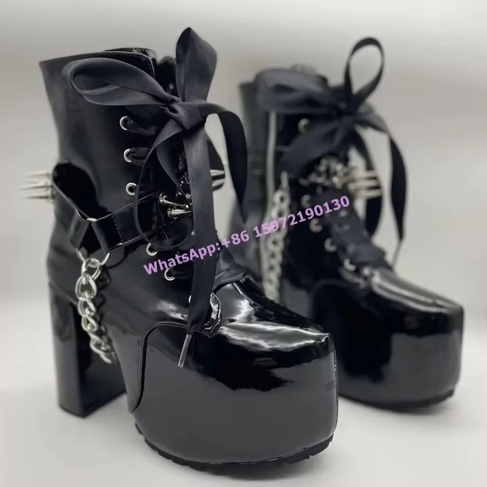 Bottines noires à rivets et la - Ribbon Tie Heel avis et prix