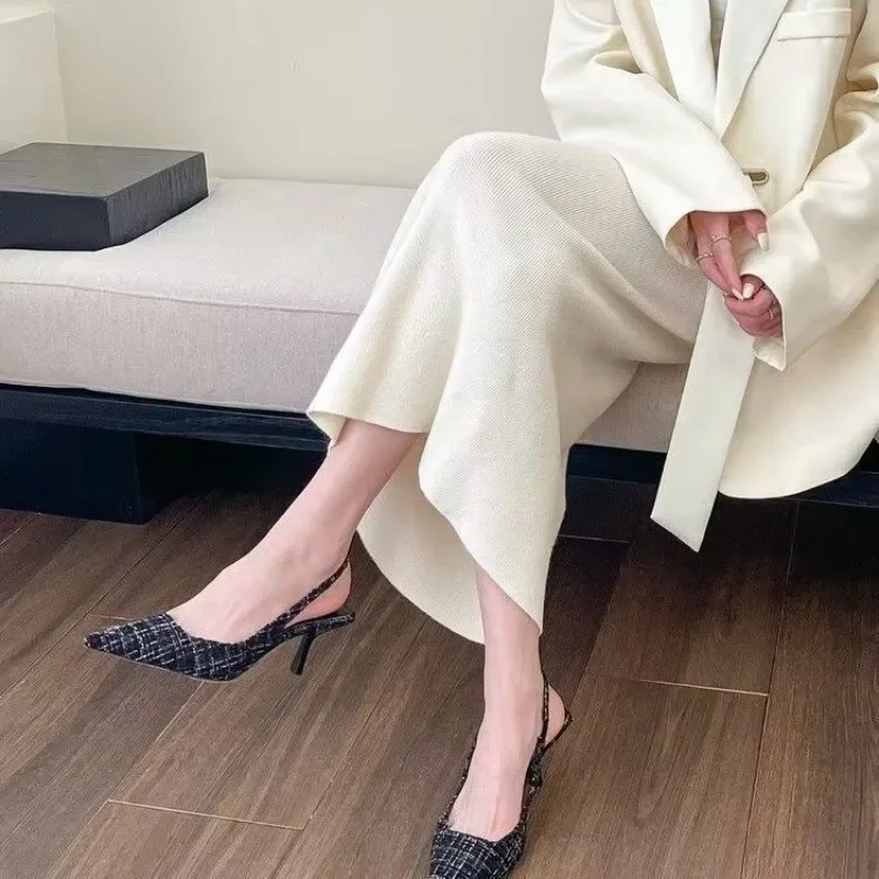 Marque de mode qui a conçu des - Pointed Toe Flat avis et prix