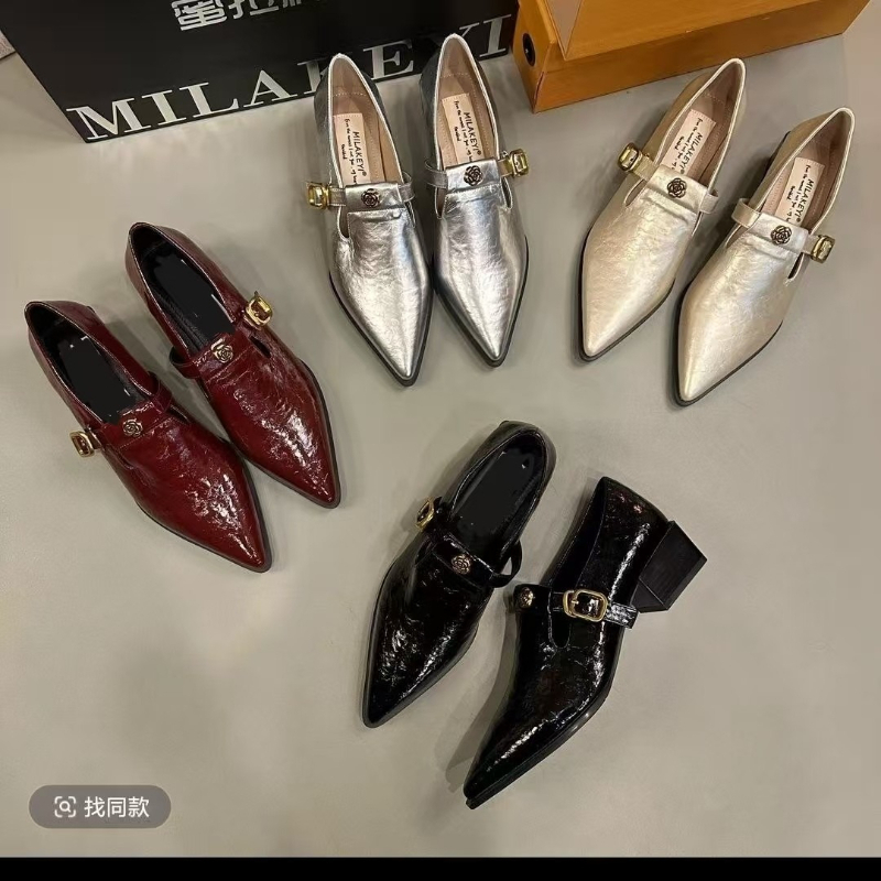 Chaussures plates à bout point - Pointed Toe Flat avis et prix